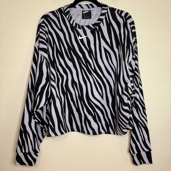 Nike Tops - Nike Zebra Print Long‎ Sleeve Cropped Sweatshirt Pullover Top Black White M